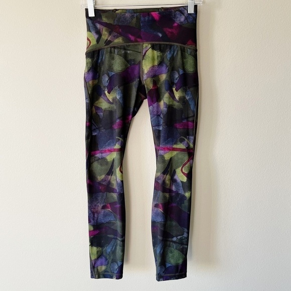 Lululemon Train Times 7/8 Pant *25” Aura Dark Chrome Multi/Midnight Navy Size 6 - Picture 1 of 13
